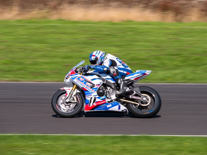 Motorcycle National (by NG Road Racing) on Sunday 28th July 2024 at Castle Combe Race Circuit