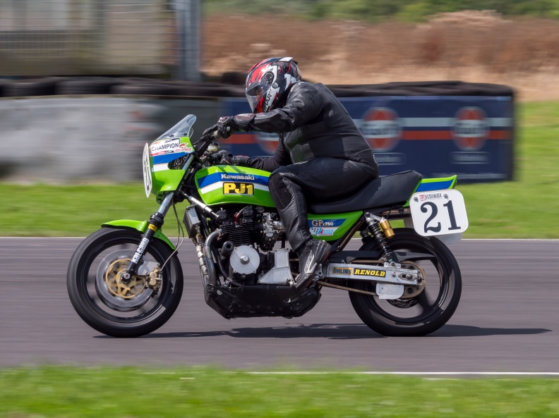 Motorcycle National (by NG Road Racing) on Sunday 28th July 2024 at Castle Combe Race Circuit