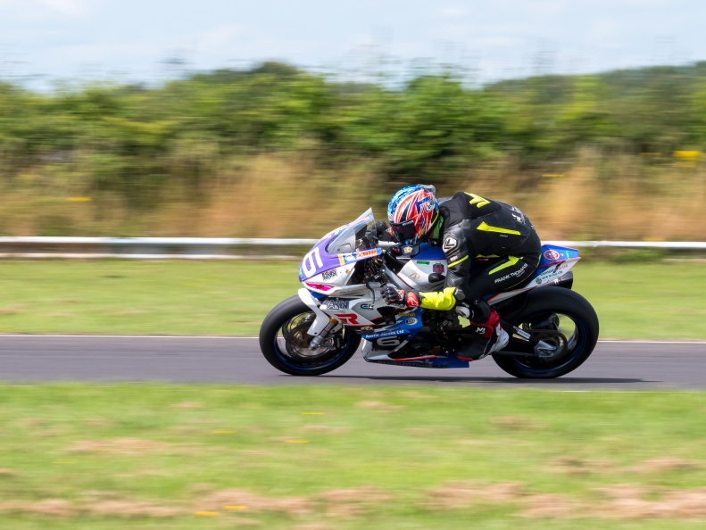 Motorcycle National (by NG Road Racing) on Sunday 28th July 2024 at Castle Combe Race Circuit
