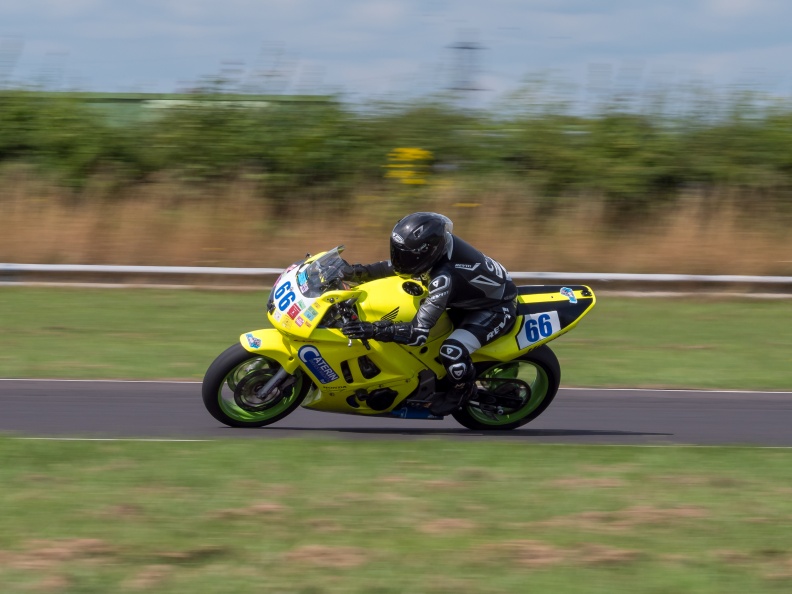 Motorcycle National (by NG Road Racing) on Sunday 28th July 2024 at Castle Combe Race Circuit
