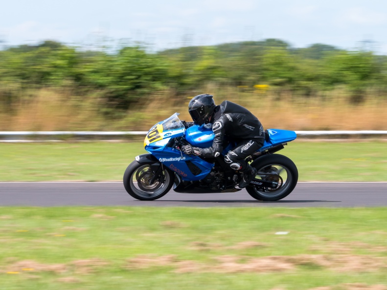 Motorcycle National (by NG Road Racing) on Sunday 28th July 2024 at Castle Combe Race Circuit