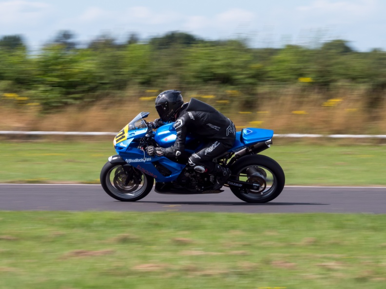 Motorcycle National (by NG Road Racing) on Sunday 28th July 2024 at Castle Combe Race Circuit