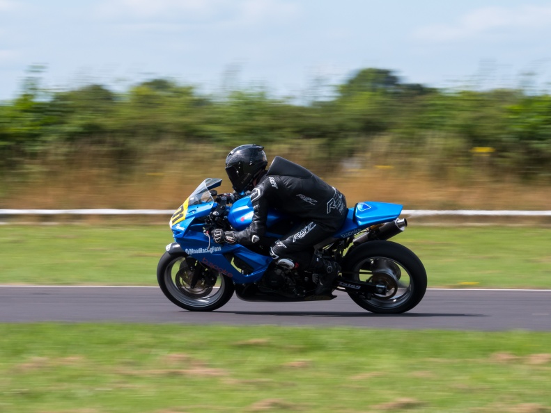 Motorcycle National (by NG Road Racing) on Sunday 28th July 2024 at Castle Combe Race Circuit