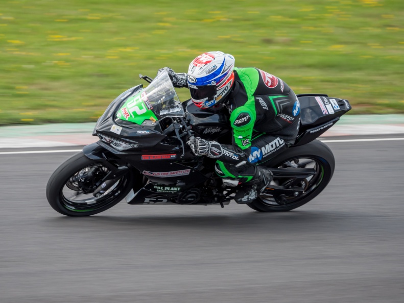 Motorcycle National (by NG Road Racing) on Sunday 28th July 2024 at Castle Combe Race Circuit