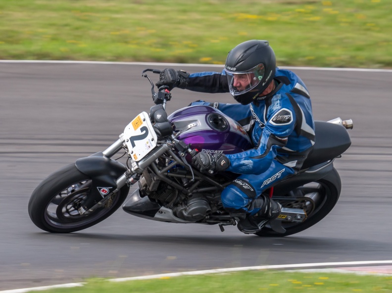 Motorcycle National (by NG Road Racing) on Sunday 28th July 2024 at Castle Combe Race Circuit