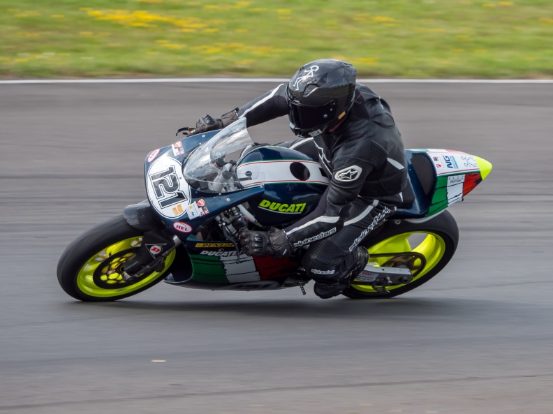 Motorcycle National (by NG Road Racing) on Sunday 28th July 2024 at Castle Combe Race Circuit