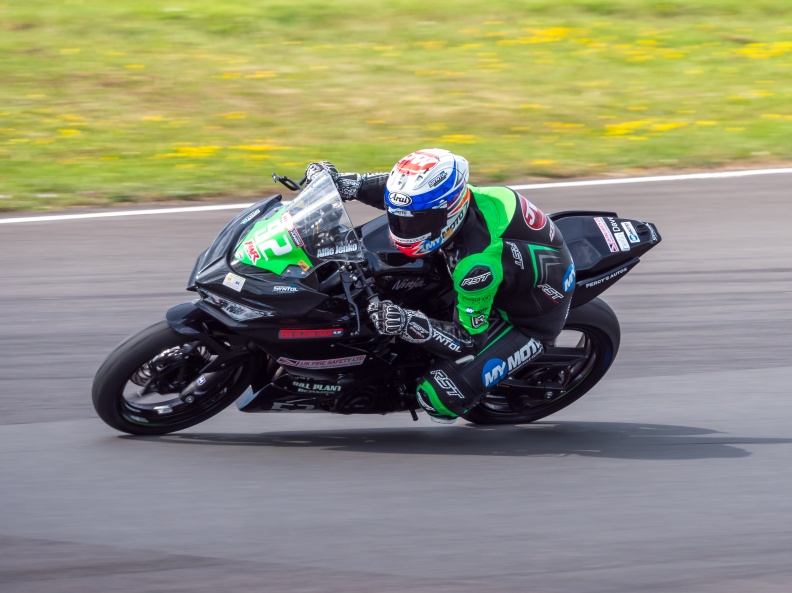 Motorcycle National (by NG Road Racing) on Sunday 28th July 2024 at Castle Combe Race Circuit
