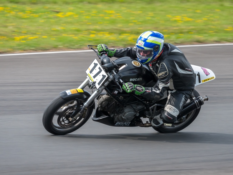 Motorcycle National (by NG Road Racing) on Sunday 28th July 2024 at Castle Combe Race Circuit