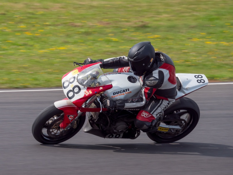 Motorcycle National (by NG Road Racing) on Sunday 28th July 2024 at Castle Combe Race Circuit