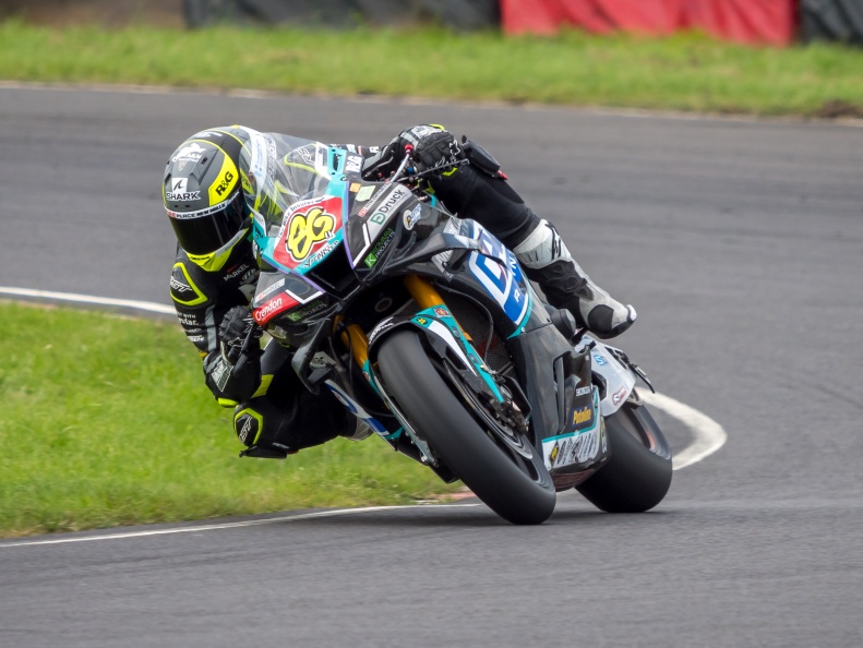 Motorcycle National (by NG Road Racing) on Sunday 28th July 2024 at Castle Combe Race Circuit