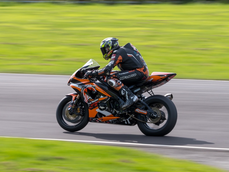 Motorcycle National (by NG Road Racing) on Sunday 28th July 2024 at Castle Combe Race Circuit