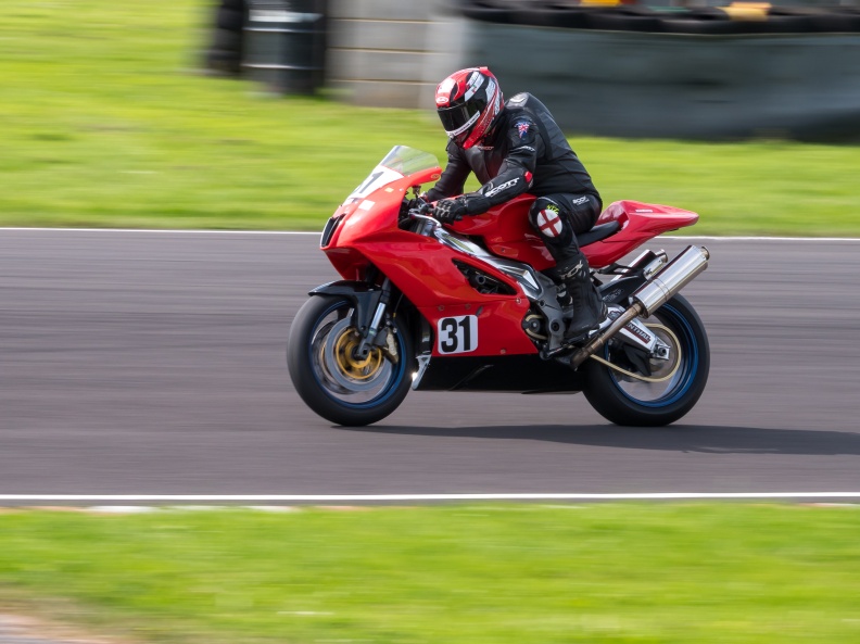 Motorcycle National (by NG Road Racing) on Sunday 28th July 2024 at Castle Combe Race Circuit